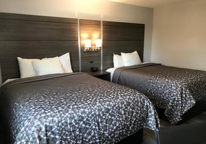 HomeTown Inn
