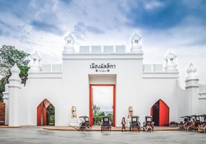 OYO 75339 Full Frame Resort