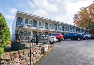 Park Lane Suites & Inn