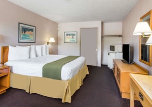 Days Inn by Wyndham Bedford