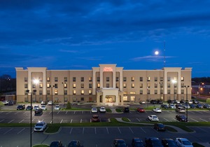 Hampton Inn & Suites Cedar Rapids