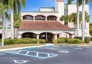 Ramada by Wyndham West Palm Beach Airport