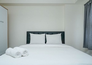 Best Spacious Studio Belmont Residence Puri Apartment