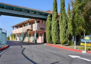 Days Inn by Wyndham Pinole Berkeley