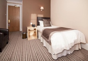 Burnett Arms Hotel