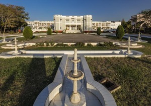 Dowlat Villas Palace