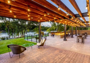 Courtyard by Marriott Appleton Riverfront