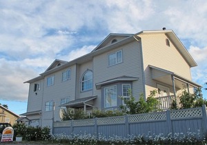 Midnight Sun Inn