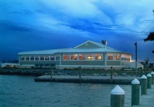 Island Inn & Suites, Ascend Hotel Collection