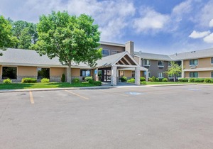 AmericInn by Wyndham Algona
