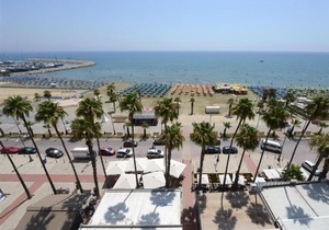 Les Palmiers Beach Hotel