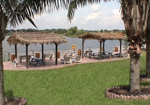 Lake Roy Beach Inn - Winter Haven