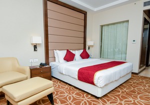 Y N Hotels