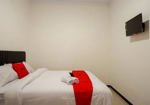 RedDoorz @ Losari Area 2