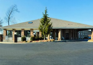 Baymont by Wyndham Louisville South I 65