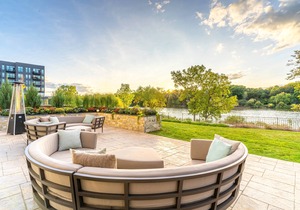 Courtyard by Marriott Appleton Riverfront