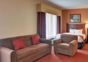 Quality Suites Near Cedar Creek Lake