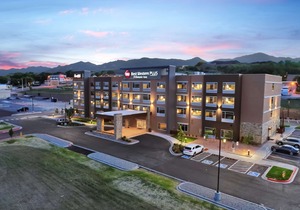 Best Western Plus Executive Residency Fillmore Inn