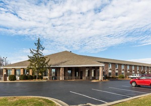 Baymont by Wyndham Louisville South I 65