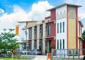 Tanjong Inn