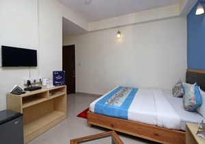OYO 9046 Hotel Metro Star