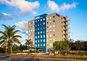One Cancun Centro