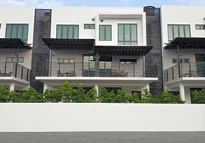 Hermitage Boutique House
