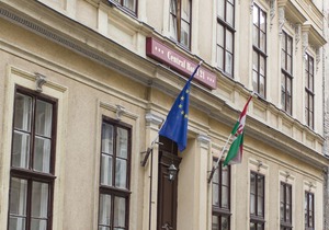 Central Hotel 21