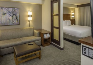 Hyatt Place San Antonio Airport/Quarry Market