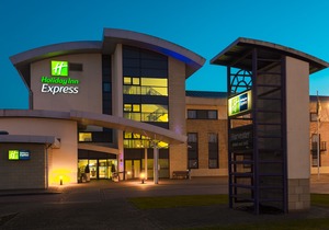 Holiday Inn Express Northampton - South, an Ihg Hotel
