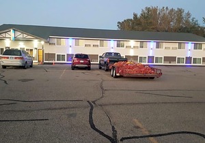 Faribault Hometown Inn & Suites