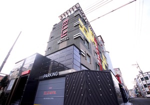 Pohang Mundeok Elly