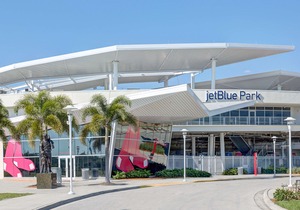 Howard Johnson by Wyndham Ft. Myers FL