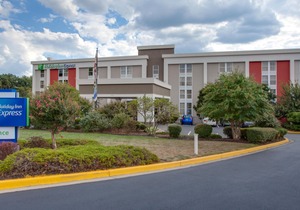 Holiday Inn Express Washington DC East- Andrews AFB, an Ihg Hotel