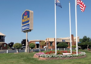 Magnuson Hotel Howell/Brighton