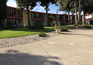 Econo Lodge Inn & Suites Oakland Airport