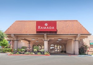 Ramada by Wyndham Fresno North