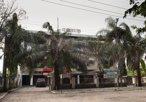 RedDoorz Near Juanda International Airport