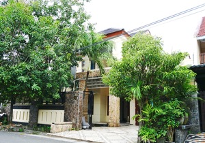 Green Surabaya Homey