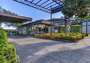Beaumont Kew Apartments