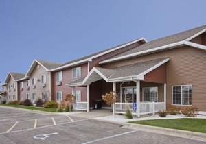 Paynesville Inn & Suites