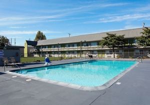 SureStay Plus Hotel by Best Western Point Richmond