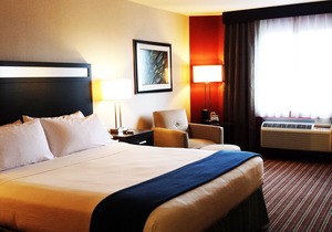 Holiday Inn Express Bakersfield, an Ihg Hotel