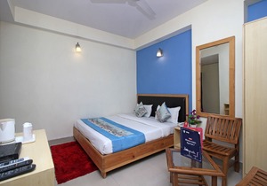 OYO 9046 Hotel Metro Star