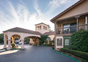 Half Moon Bay Lodge