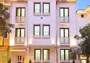 Azade Suites