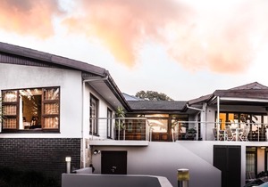 Four Palms Accommodation