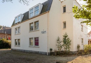 Bramerton Court