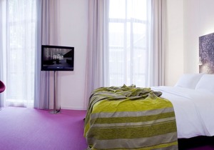 Eburon Hotel