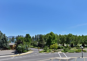 Travelodge by Wyndham Klamath Falls